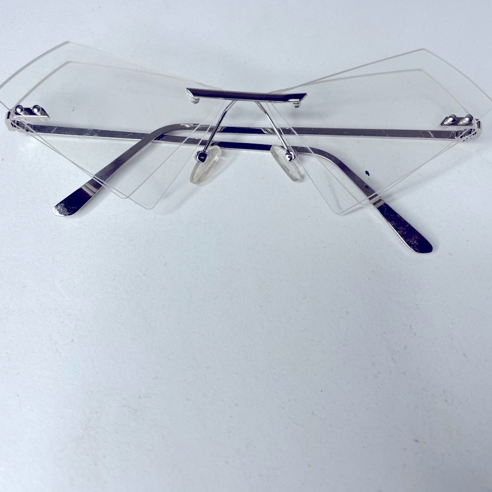 Y2K & 90s glasses
